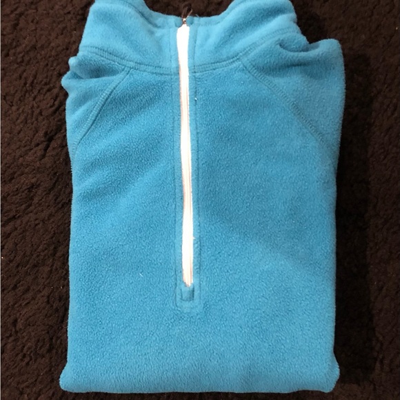 Previously worn blue fleece pullover - Picture 2 of 5
